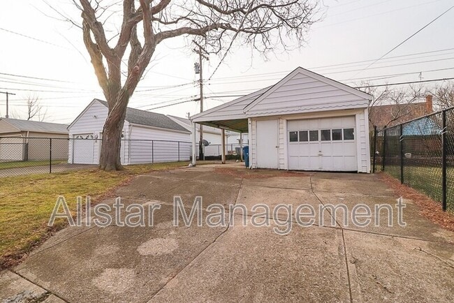 Building Photo - 6207 Gerald Ave