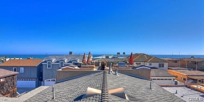 Building Photo - Vacation Rental on Balboa Peninsula