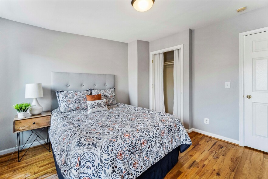 Large Bedroom (Rear of home) - 1413 E Clement St