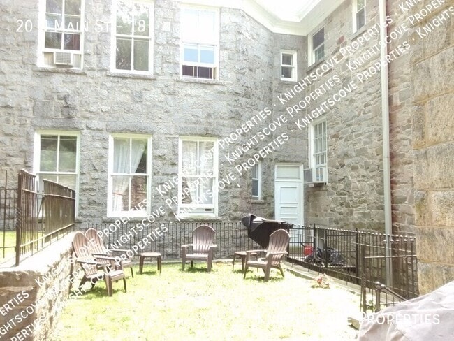 Building Photo - 20 N Main St