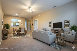 Building Photo - 10550 Baymeadows Rd