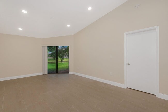 Building Photo - Fully Renovated Corner 1/1 “Villa” with Ba...