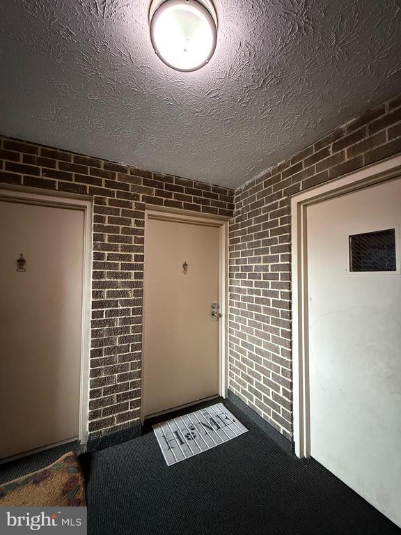 Building Photo - 11214 Cherry Hill Rd