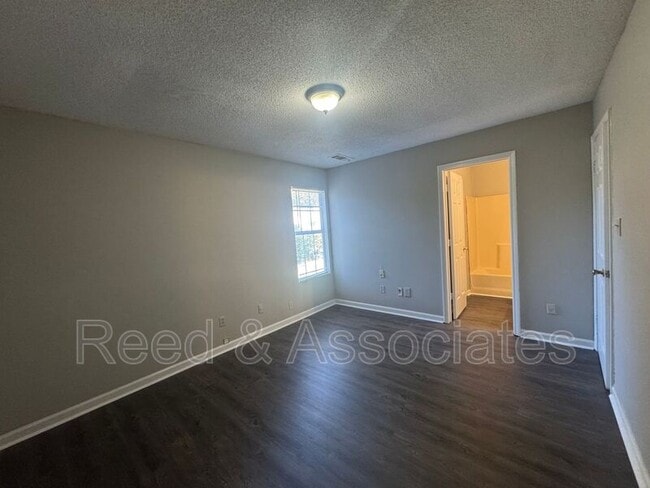 Building Photo - 4355 Cleopatra Dr