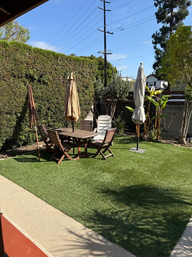 Front yard - 4110 Baldwin Ave