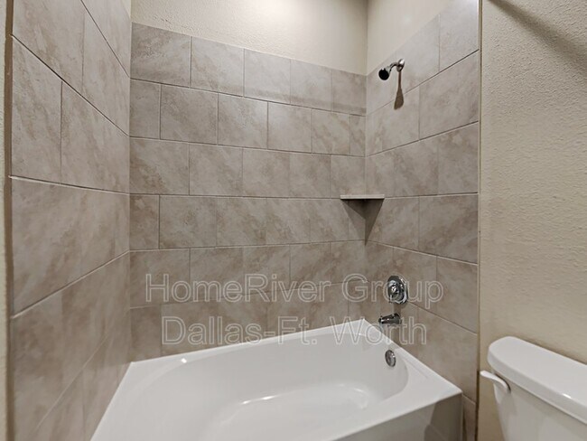 Building Photo - 5121 Pleasant Springs Ct