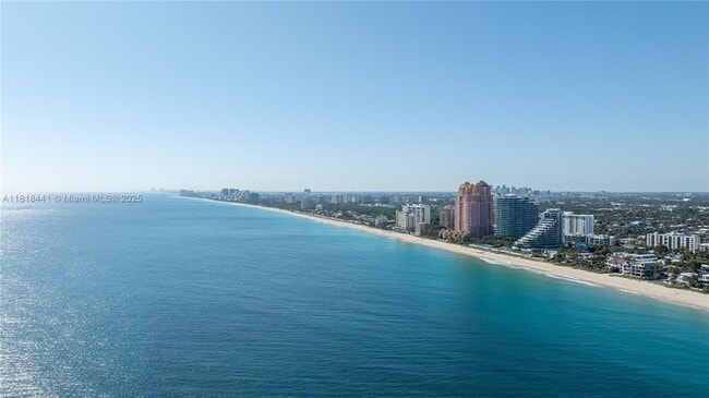 Building Photo - 2715 N Ocean Blvd