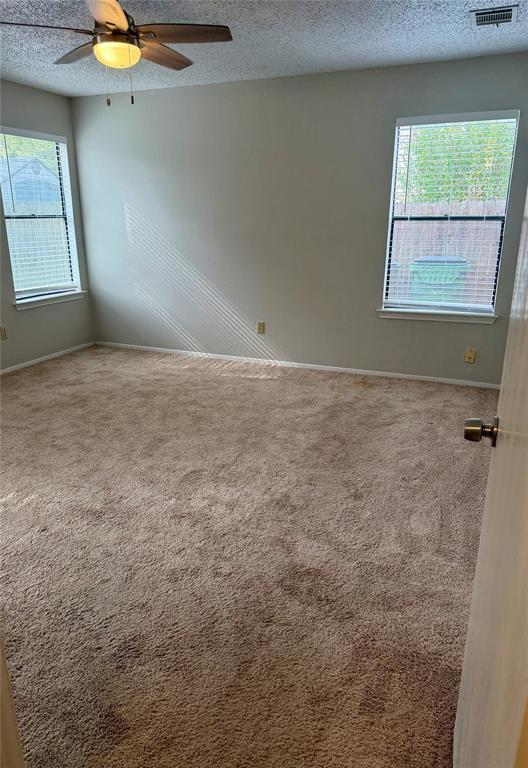 Building Photo - 1707 Honeysuckle Ln