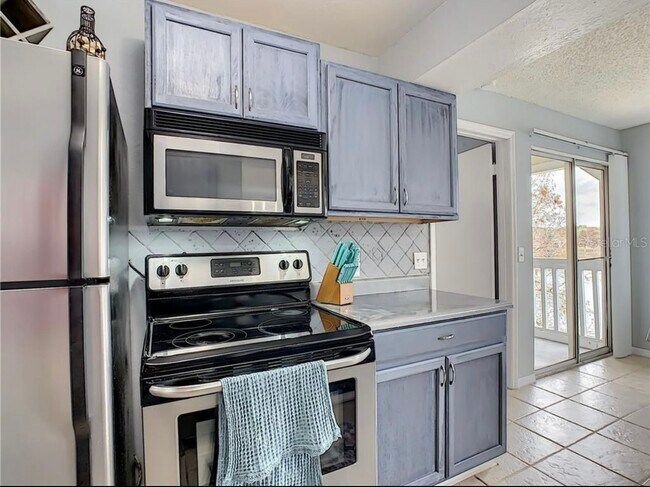 Building Photo - 1037 S Hiawassee Rd