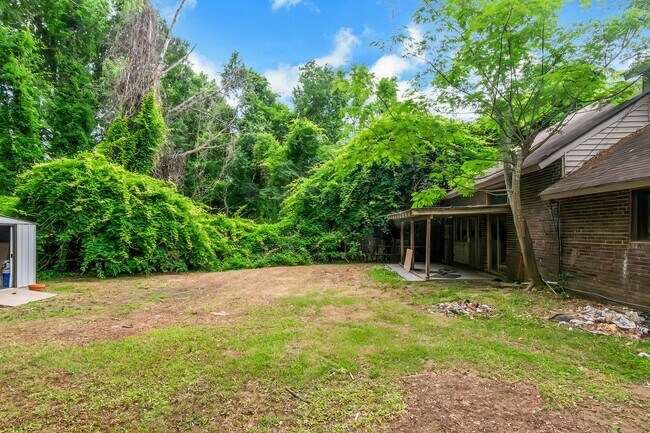 Building Photo - A peaceful retreat, take a look inside your new home