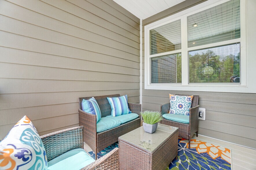 Balcony - 16728 Summers Walk Blvd