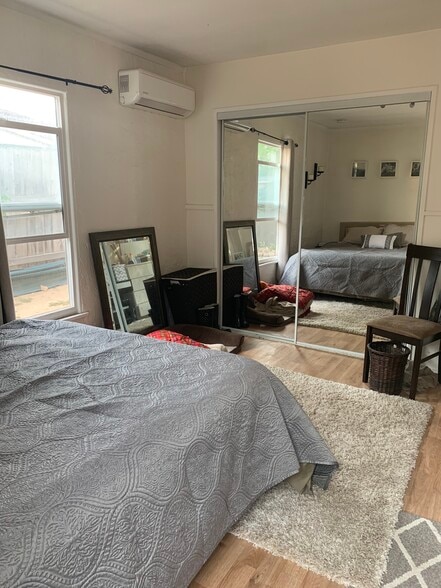 Building Photo - 1923 19th St