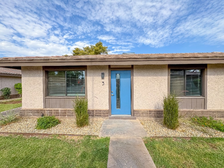 Primary Photo - 515 E Dunbar Dr