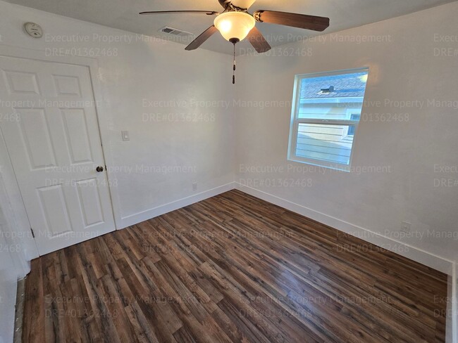 Building Photo - Remodeled 3 bedroom/ 1 bathroom