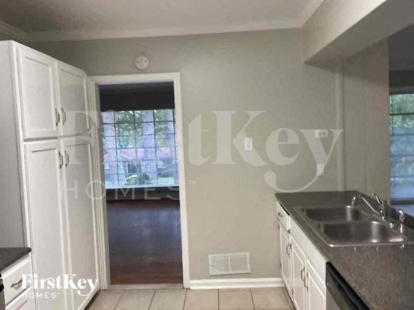 Building Photo - 441 Pinellas St