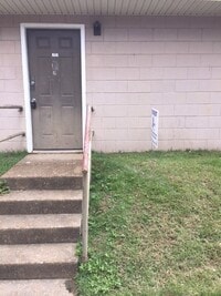 Building Photo - 2241 W Pensacola St