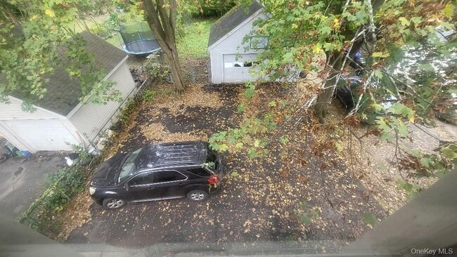 Building Photo - 19 Hoffman Ave