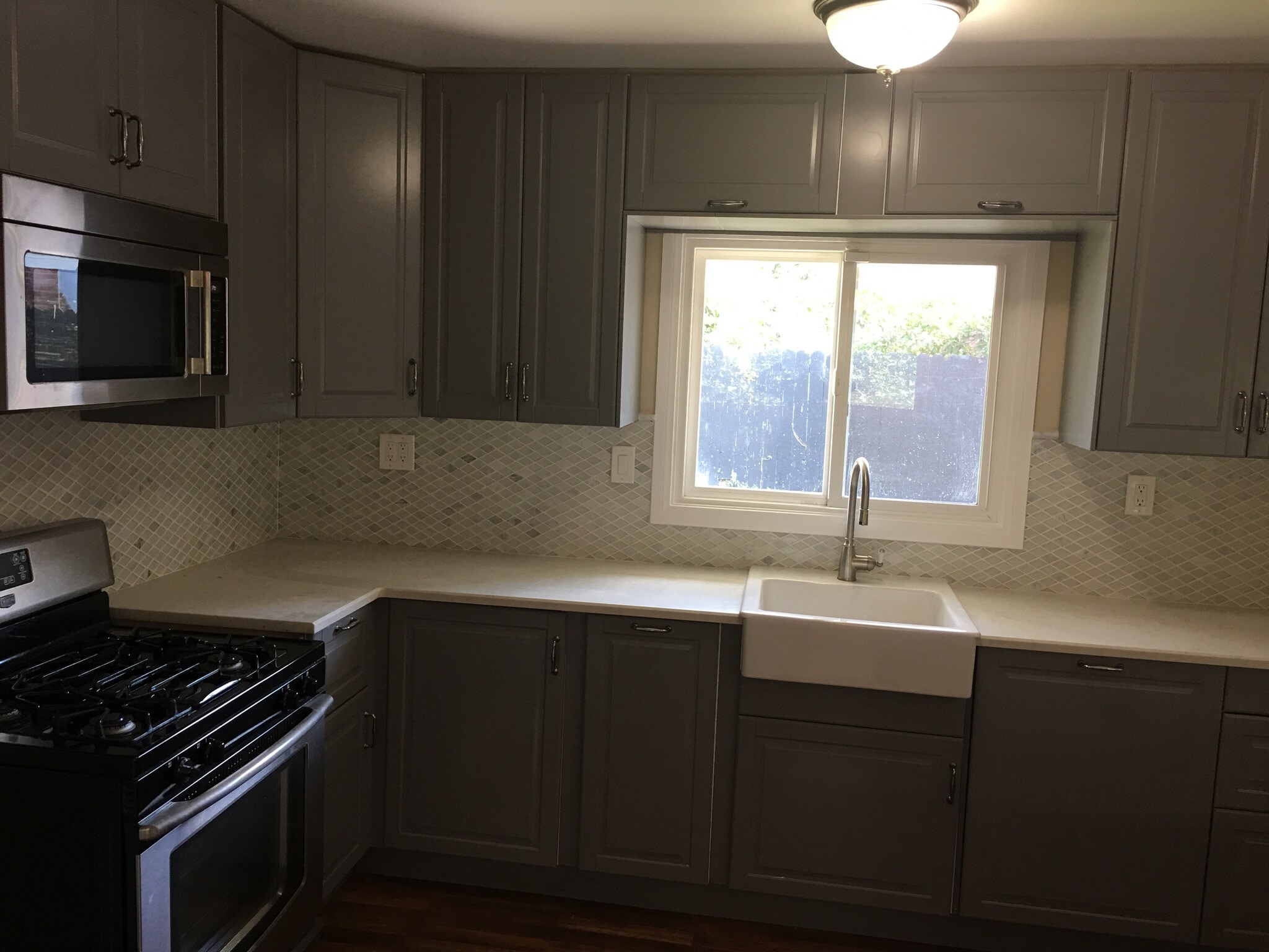Kitchen - 184 E 19th St
