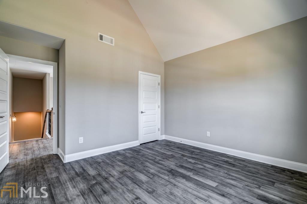 Building Photo - 1070 Bridle Trl