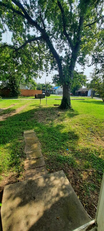 Building Photo - 2911 Clifton Ave