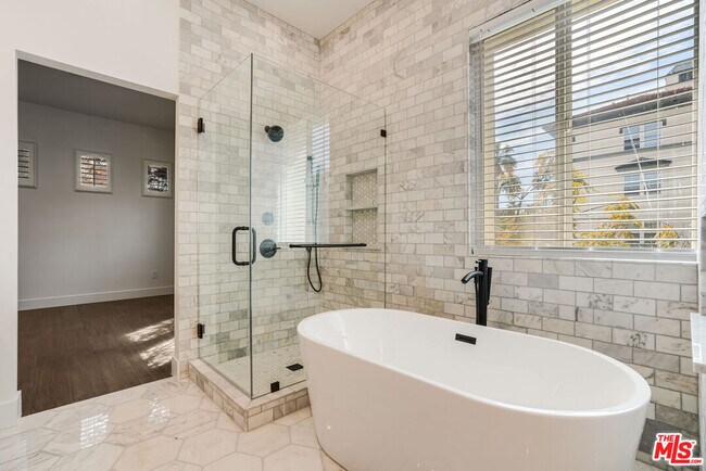 Building Photo - 5744 S Celedon Creek