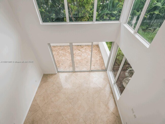 Building Photo - 4000 Alhambra Cir