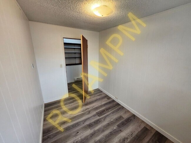 Building Photo - 125/127/129 Main Street