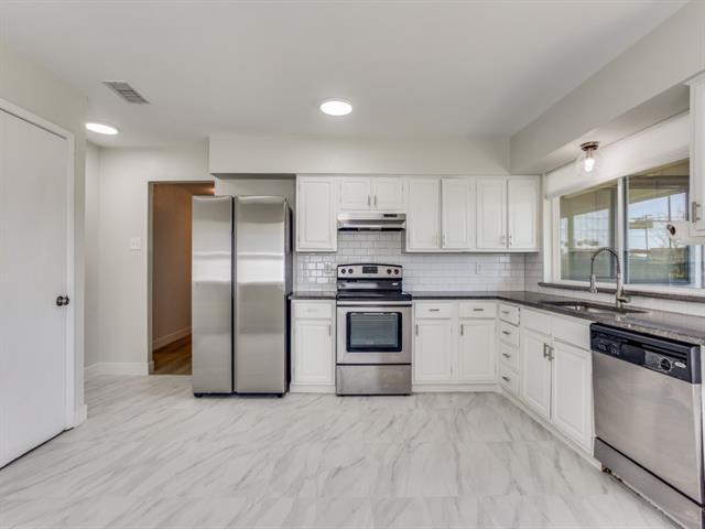 Building Photo - 1242 Delores Dr