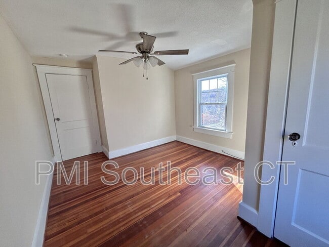 Building Photo - 142r Old Norwich Rd