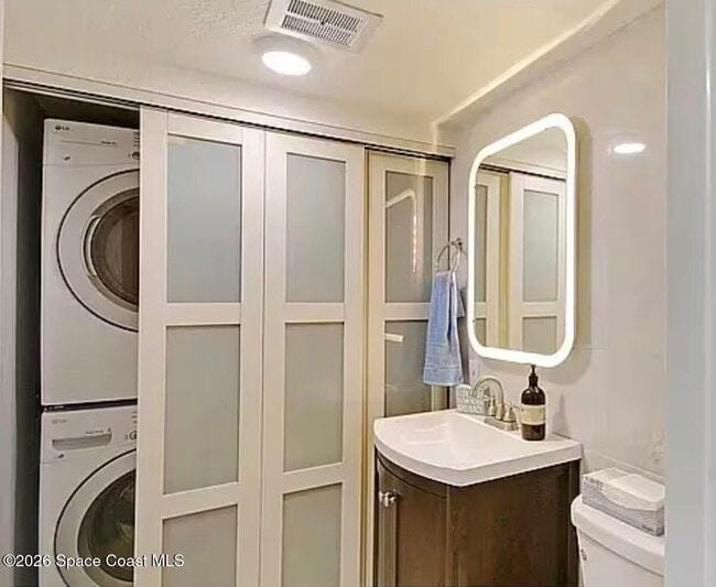 Building Photo - 1729 Minutemen Causeway