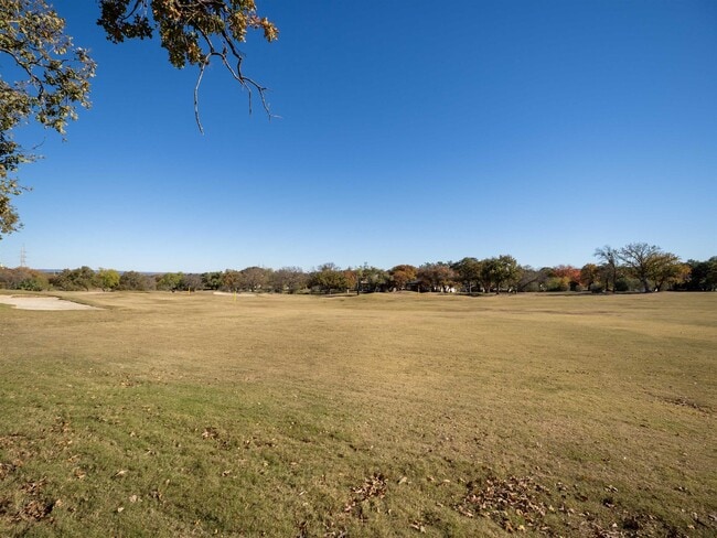 Building Photo - 1209 Hi Stirrup
