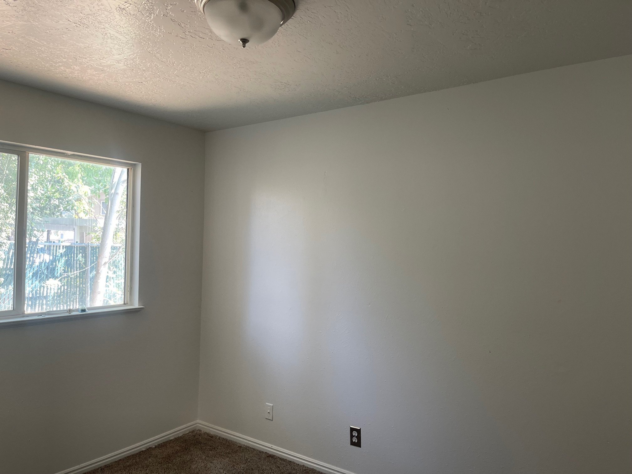 Building Photo - 266 W 750 S