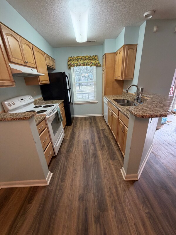 Building Photo - 1226 Wilshire Cir