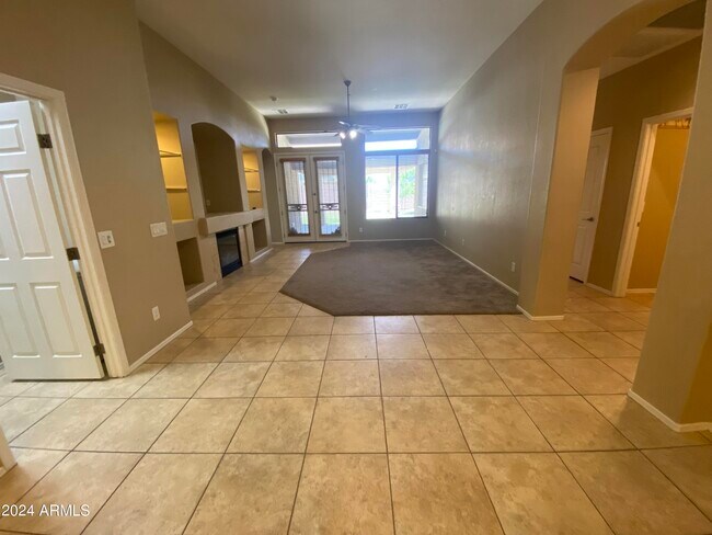 Building Photo - 13510 W Avalon Dr