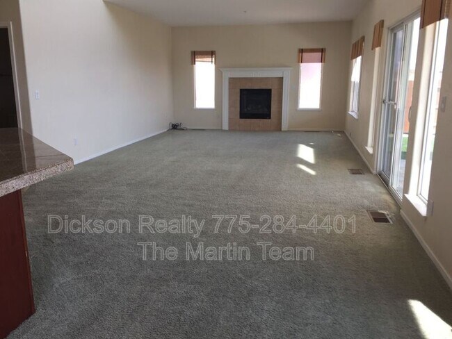 Building Photo - 3200 Cityview Terrace