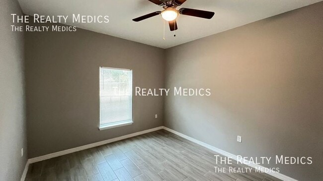 Building Photo - 276 Santo Domingo Ave SW