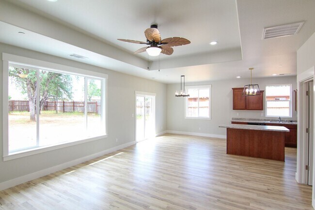 Building Photo - New Construction Home for Rent in Redding CA | Solar, Fenced Yard, 2 Car Garage