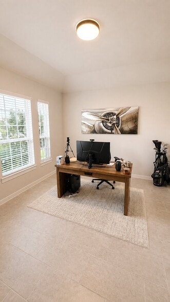 Building Photo - 2405 Village Azalea Dr