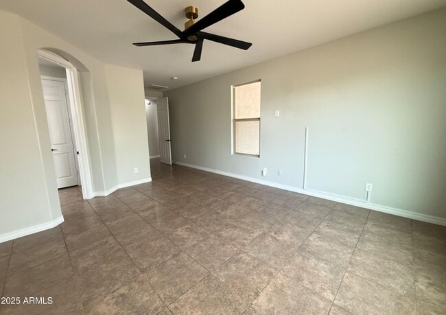 Building Photo - 2472 E Mead Dr