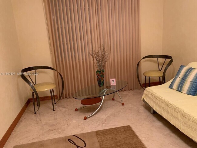 Building Photo - 251 174th St