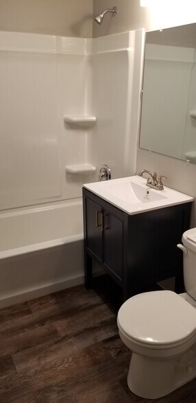 Building Photo - 1208 Beverly St