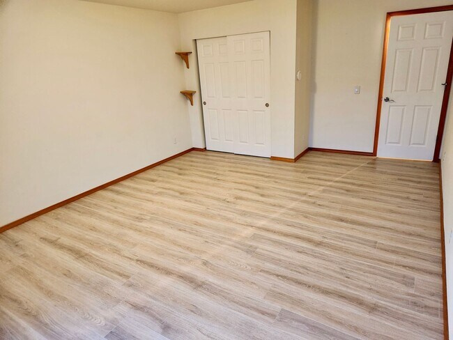 Building Photo - Beautiful 3 Bed / 2.5 Bath Townhome in Lake Stevens