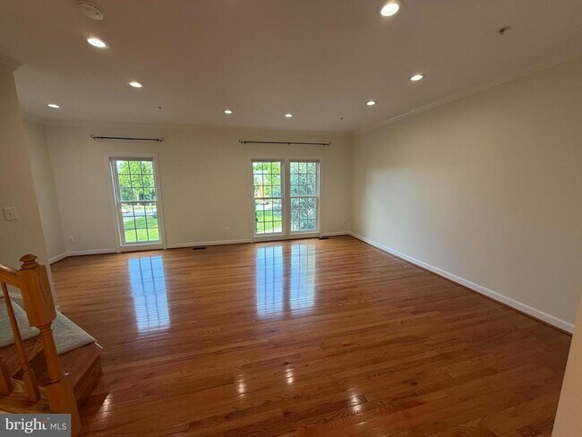 Building Photo - 10631 Sandown Way