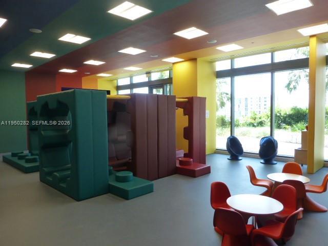 Building Photo - 88 SW 7th St