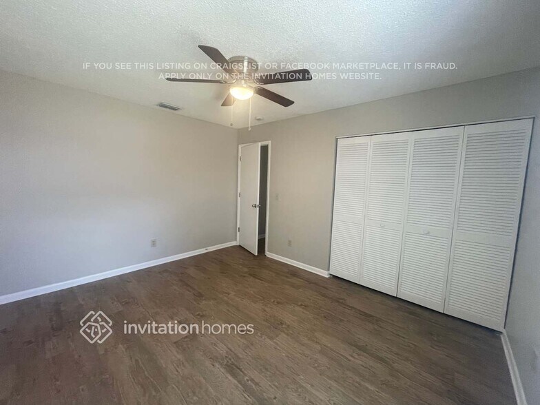 Building Photo - 10410 Tara Dr