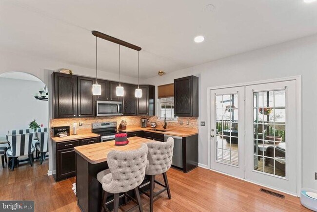 Building Photo - 5971 Schooner Cir