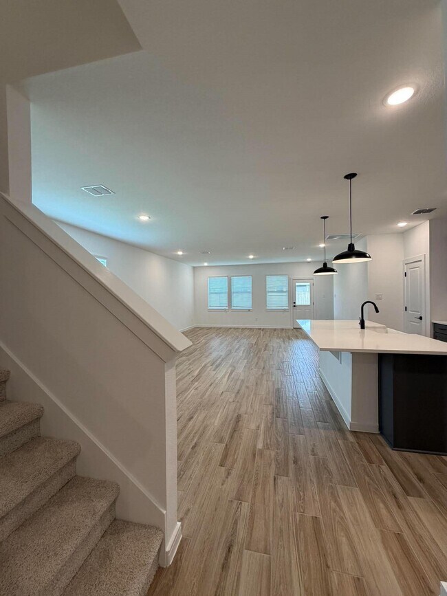 Building Photo - 8407 Tranquil Bay Ct