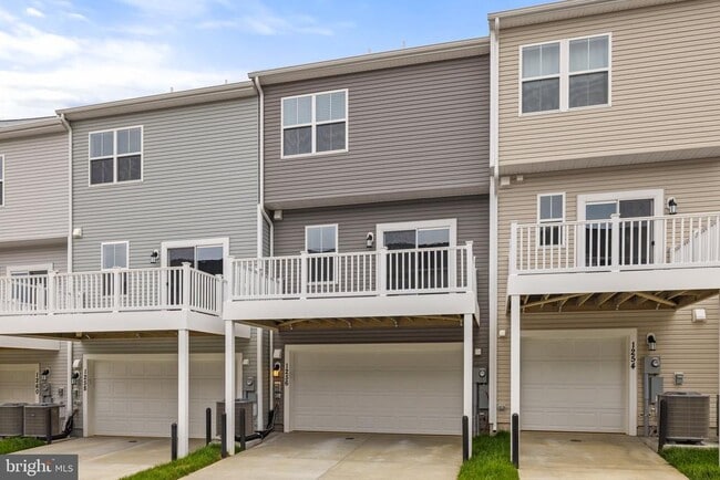 Building Photo - 1256 Cedar Vly Rd