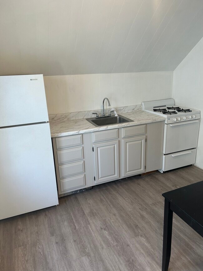 44 Lee Ave 44 Lee Ave Bridgeport CT 06605 Apartment Finder