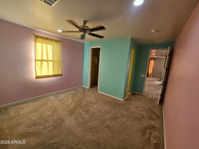 Building Photo - 3216 S Cottonwood Dr